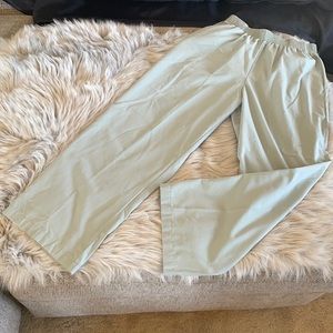 Unknown Brand Ladies size M scrub pants, color JADEI